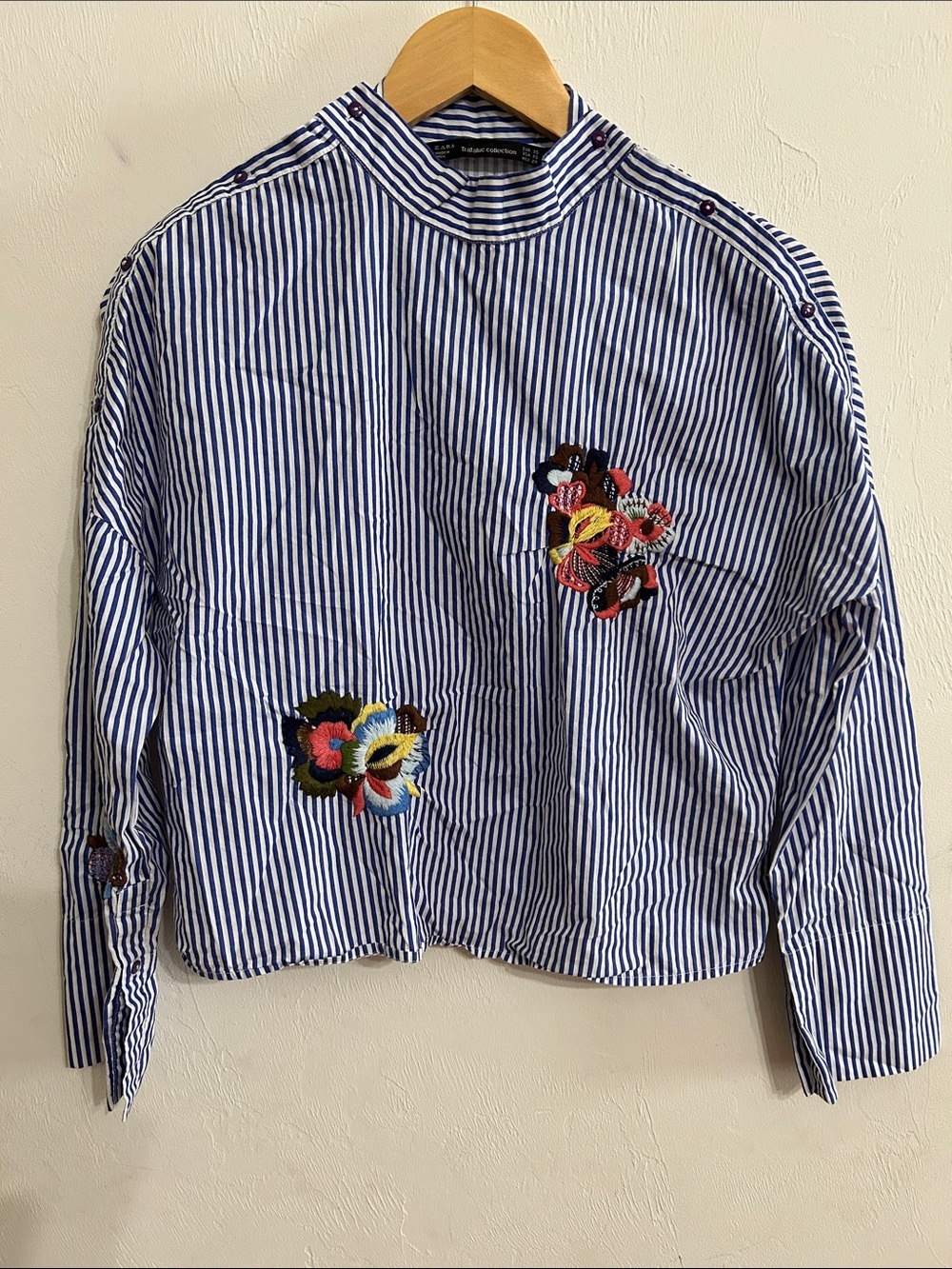 Zara Trafaluc Blue & White Striped Mock-Neck Blouse XS 90s Style